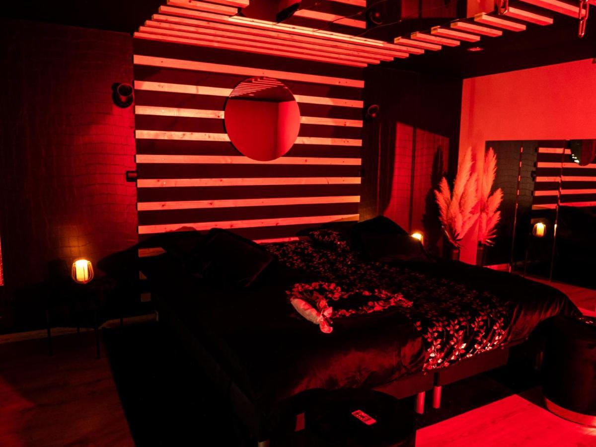 Douceur Du Charme - Love-Room A Charmes Entre Epinal Et Nancy 外观 照片